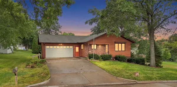 812 12th Street, Kalona, IA 52247