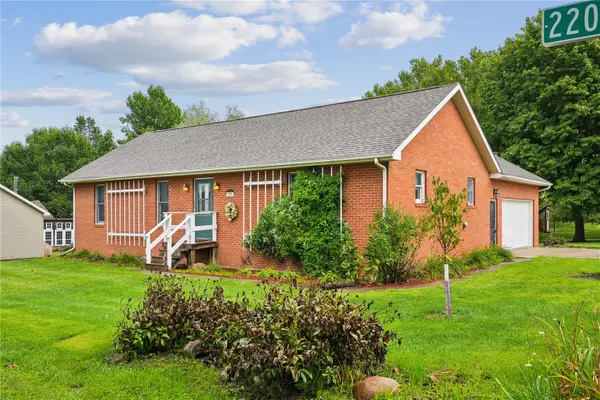 206 220th Trail, South Amana, IA 52334