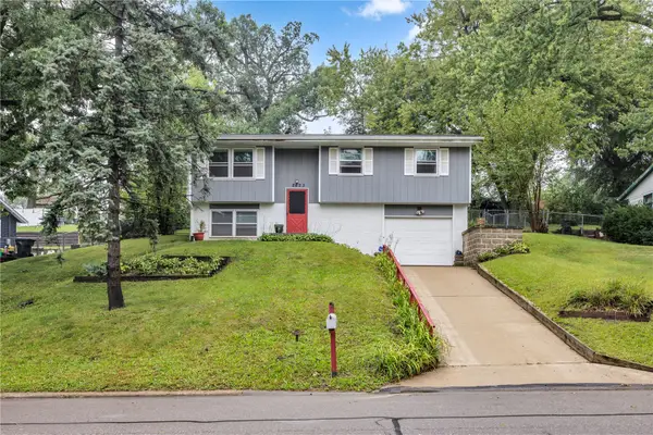 2623 Westwood Drive Nw, Cedar Rapids, IA 52405