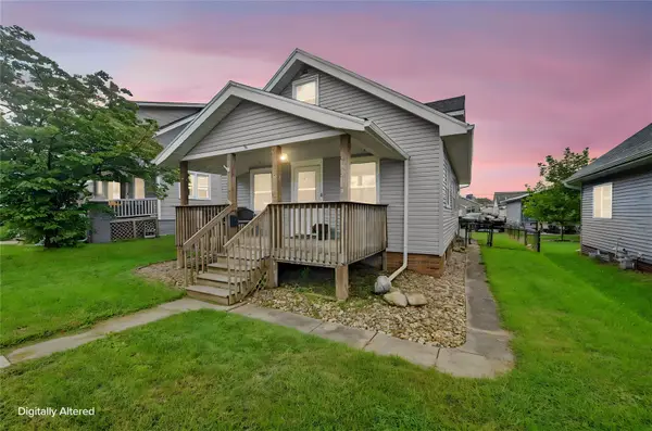 2136 C Street Sw, Cedar Rapids, IA 52404