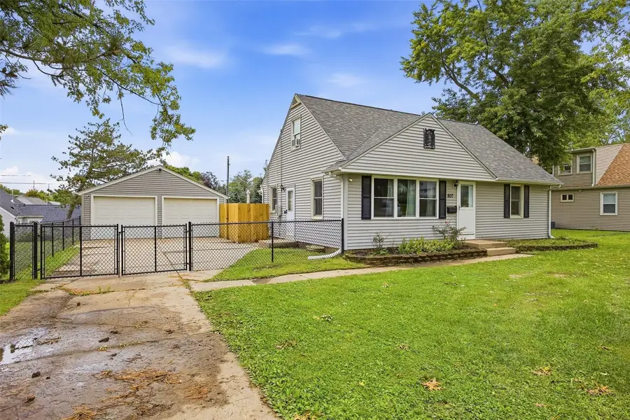807 40th Street Se, Cedar Rapids, IA 52403 - #2