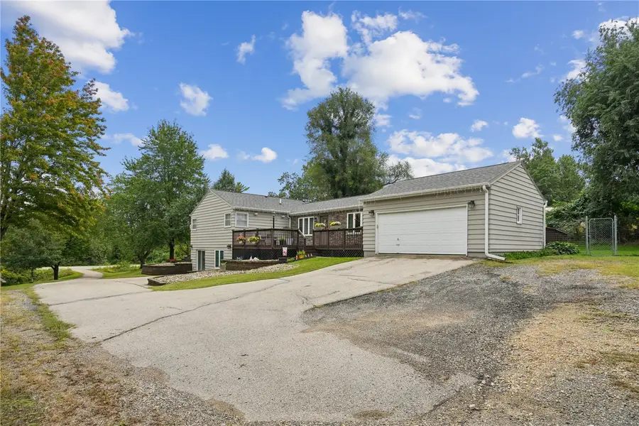 941 44th Street Se, Cedar Rapids, IA 52403 - #3