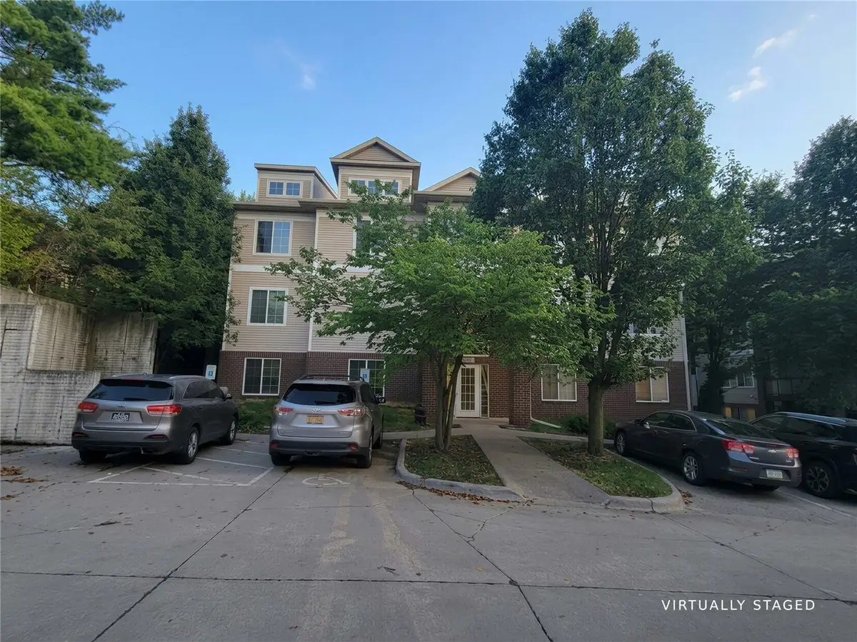 1820 W Benton Street #301, Iowa City, IA 52246 - #1