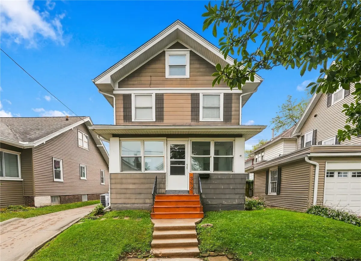 352 20th Street Se, Cedar Rapids, IA 52403 - #1