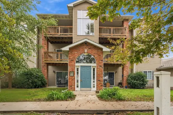 2665 Triple Crown Lane #2, Iowa City, IA 52240