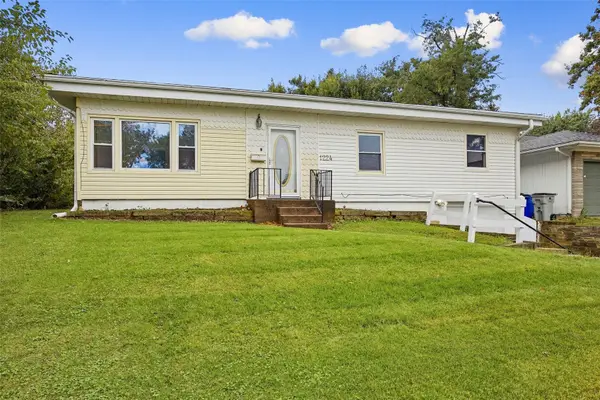 1224 20th Street Sw, Cedar Rapids, IA 52404