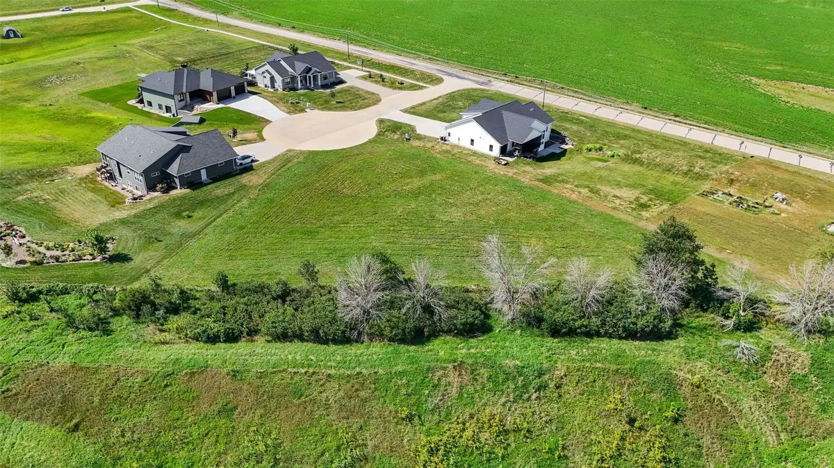 3804 Sierra Ter Sw, Iowa City, IA 52240 - #1