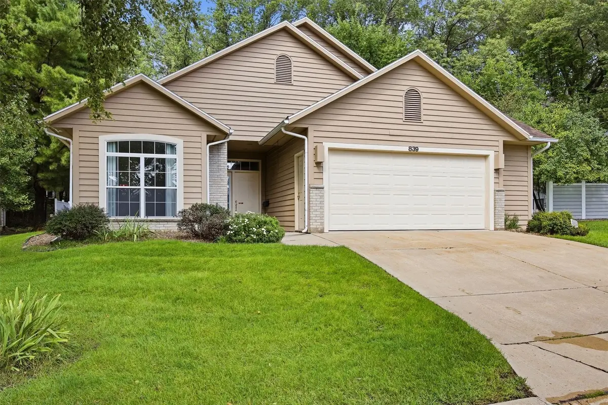 839 Beaver Ridge Court Se, Cedar Rapids, IA 52403 - #1