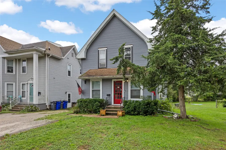 281 34th Street Drive Se, Cedar Rapids, IA 52403 - #3