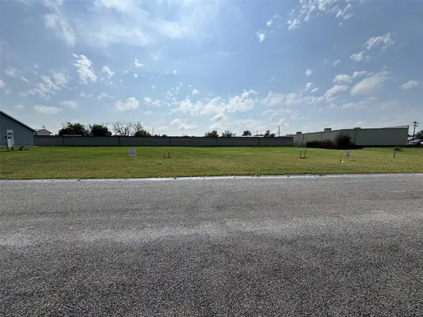 199 William Way, Newhall, IA 52315