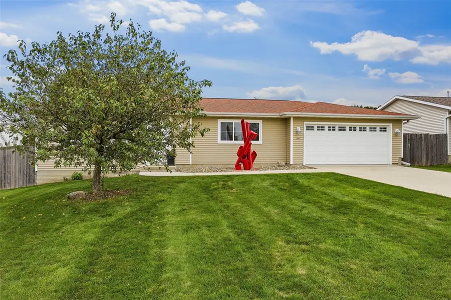 255 S 21st Street Court, Marion, IA 52302 - #2