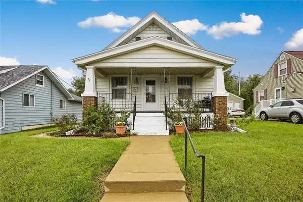 1724 J Ave Ne, Cedar Rapids, IA 52402