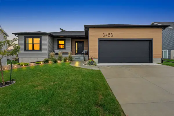 3483 Edgebrooke Dr, Marion, IA 52302