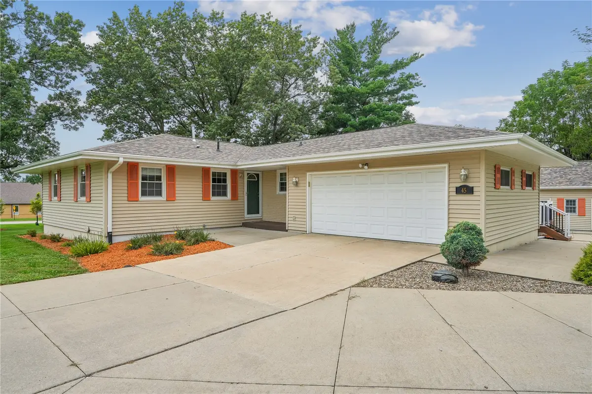 45 N. Mentzer Road, Robins, IA 52328 - #1