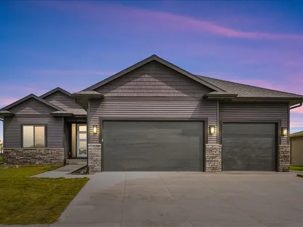 804 Windam Drive, Solon, IA 52333