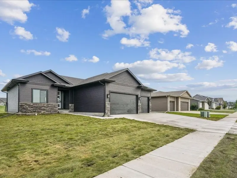 804 Windam Drive, Solon, IA 52333 - #2