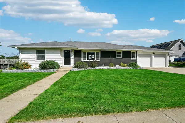 327 3rd Street, Atkins, IA 52206