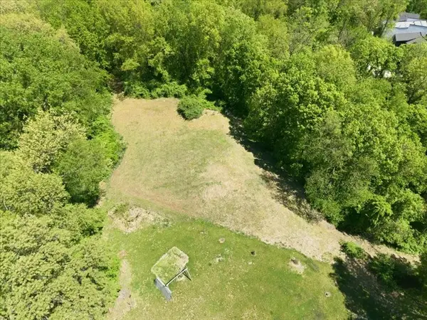 3930 West Overlook Road, Iowa City, IA 52240