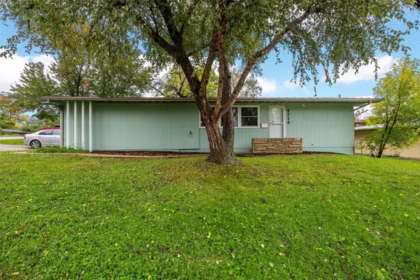 4216 Northwood Drive Ne, Cedar Rapids, IA 52402