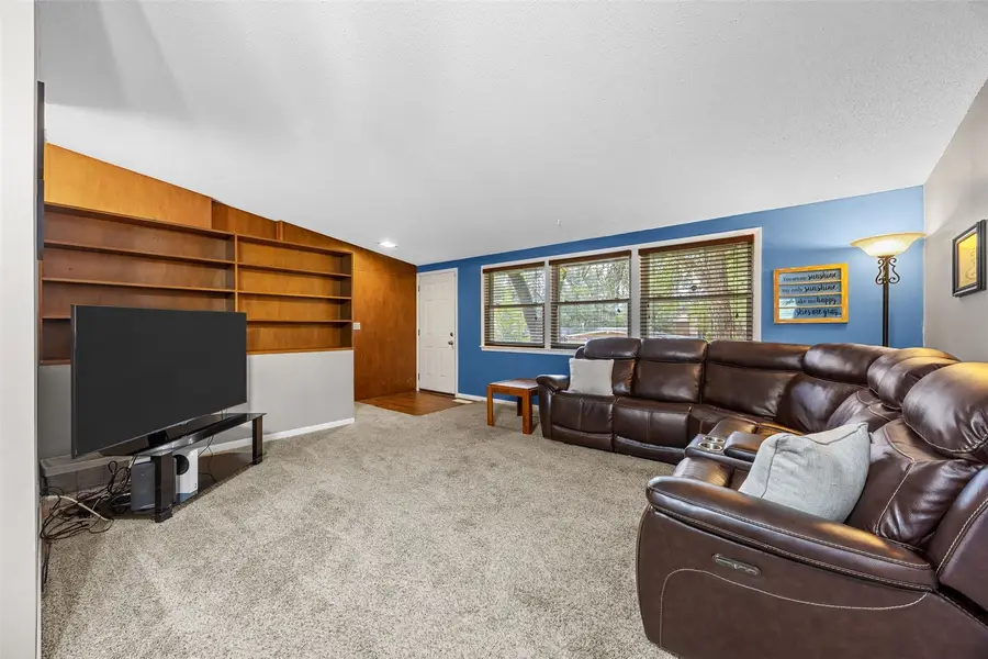 4216 Northwood Drive Ne, Cedar Rapids, IA 52402 - #3