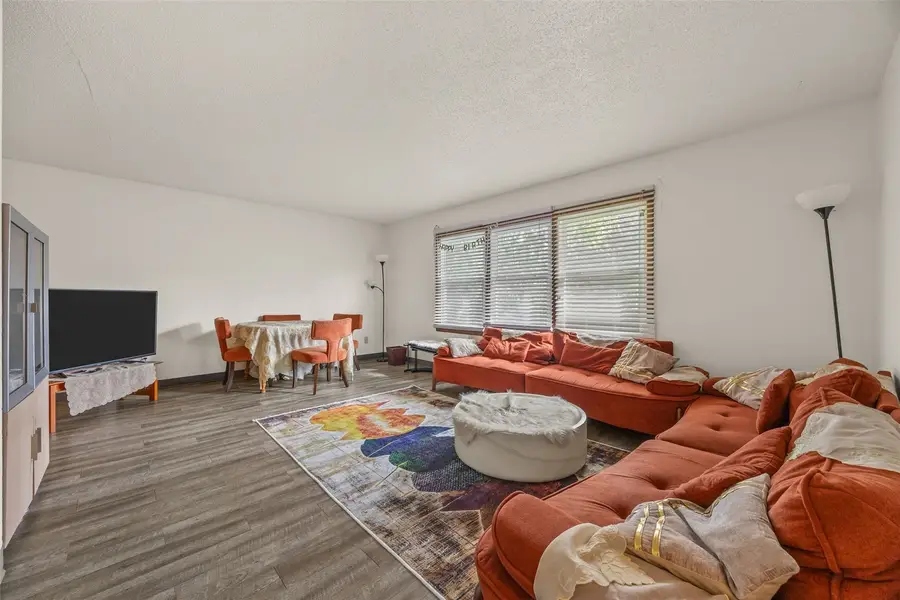 621 & 623 Westgate Street, Iowa City, IA 52246 - #3