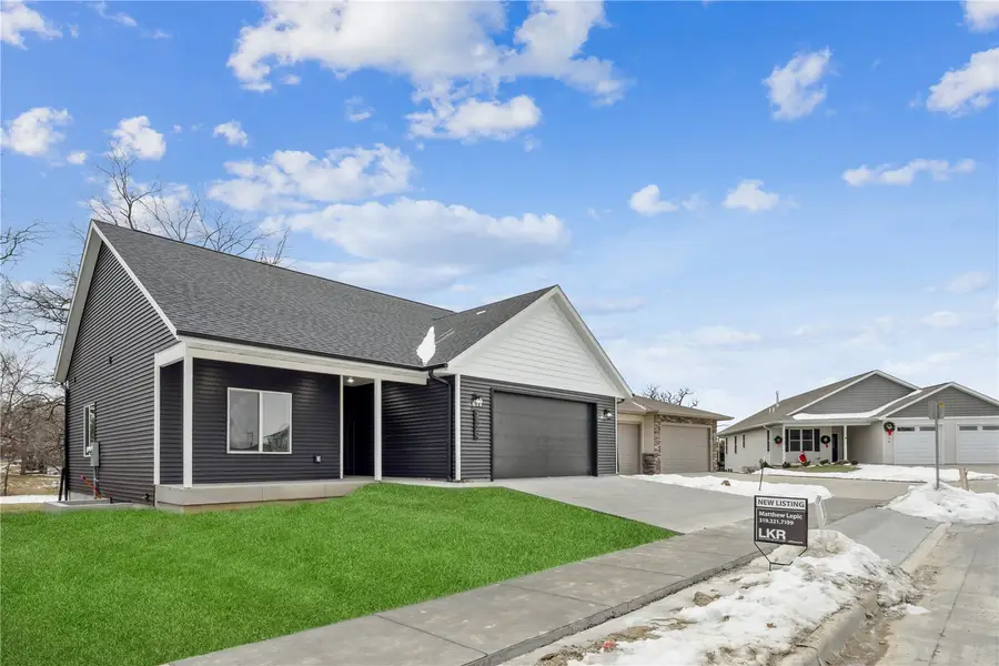 3112 Linden Ln, Muscatine, IA 52761 - #2