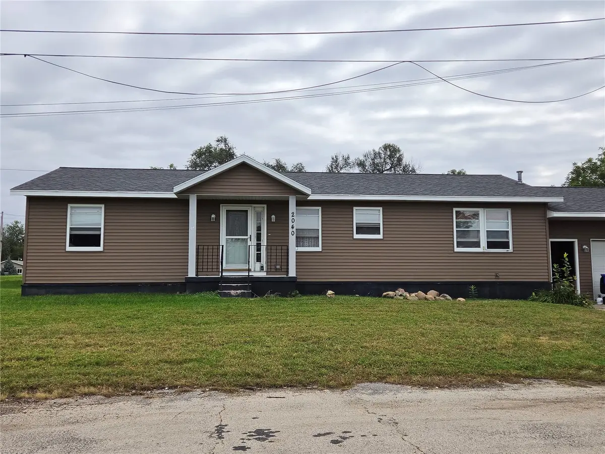 2040 Riverview Street Se, Cedar Rapids, IA 52403 - #1