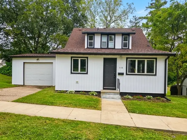 318 W 4th Street, Monticello, IA 52310