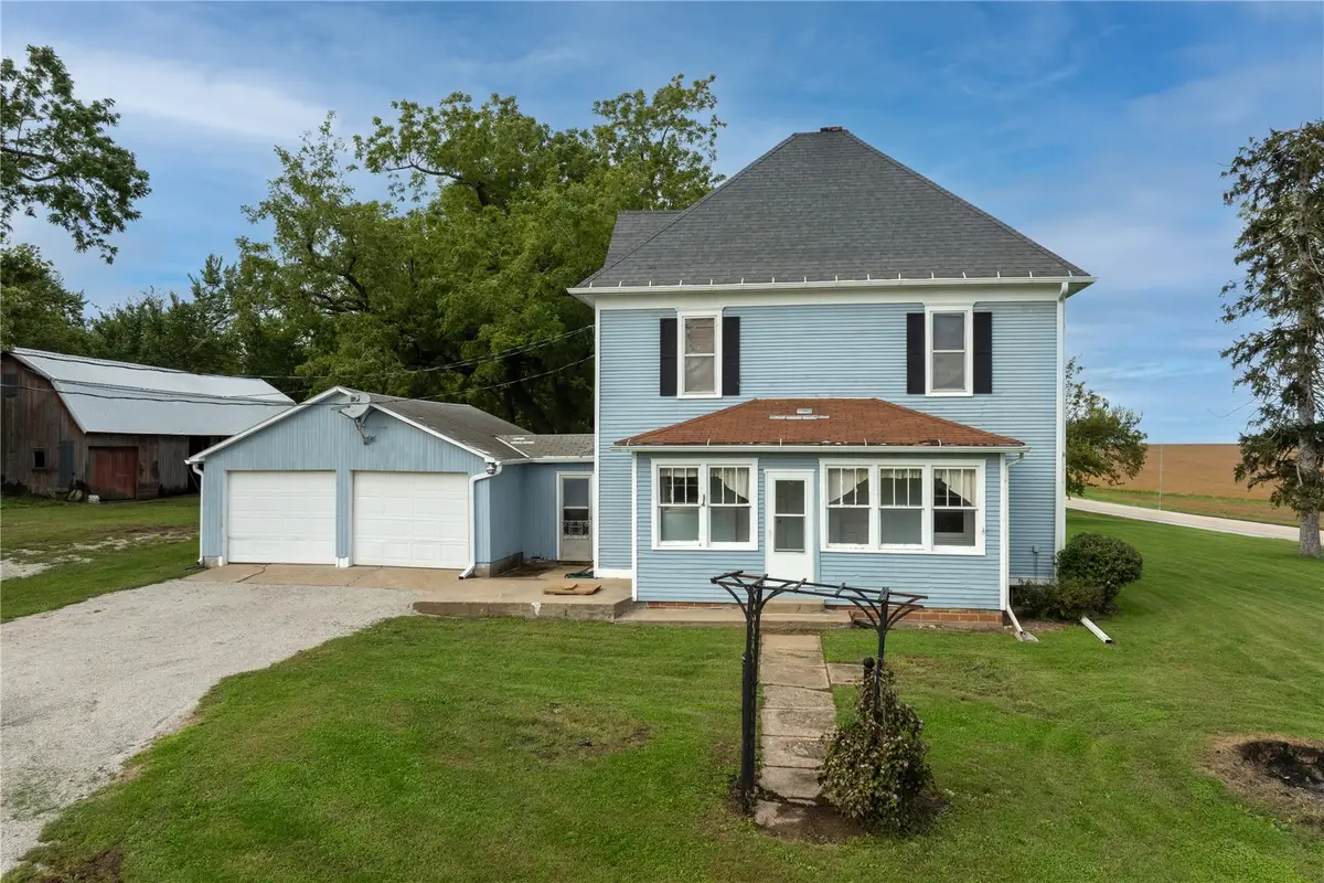 6547 24th Ave, Vinton, IA 52349 - #1