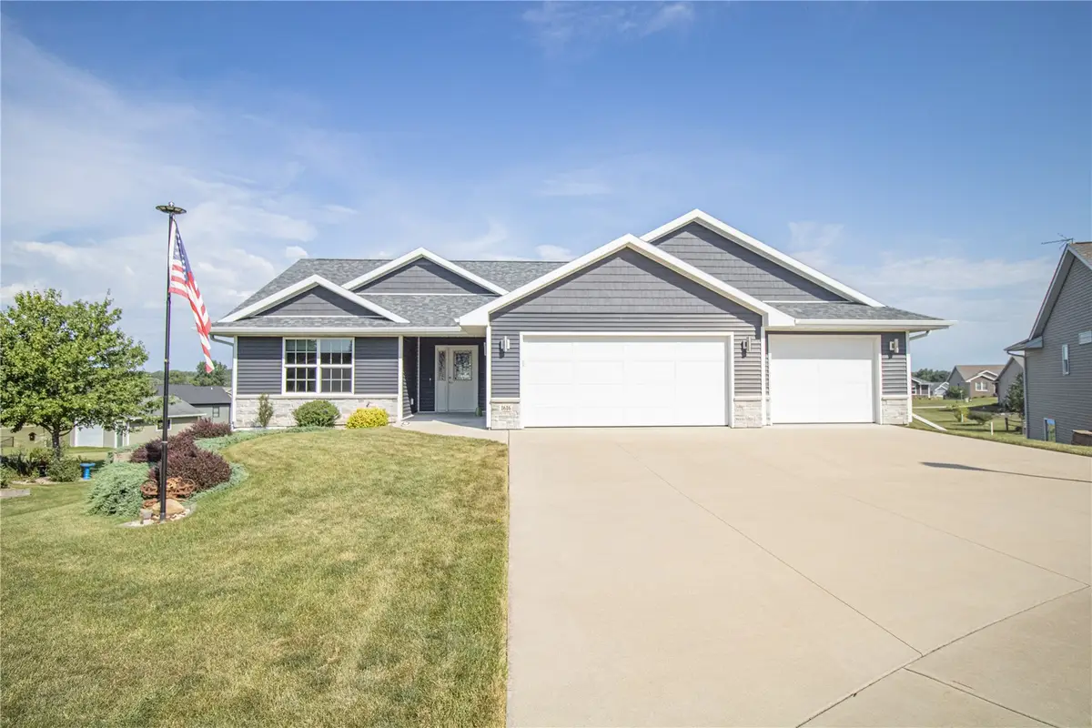 1616 Meadow Ridge Court, Anamosa, IA 52205 - #1