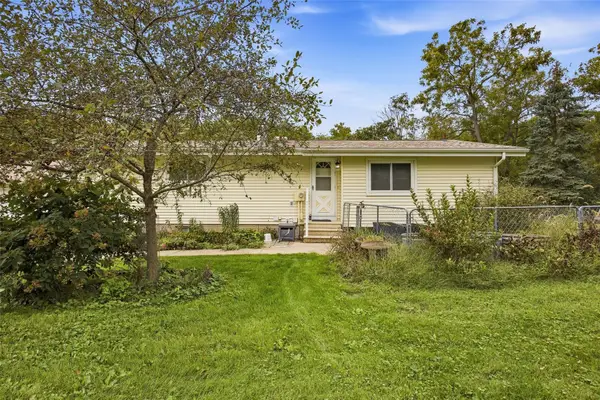 1105 Country Club Dr Se, Mt Vernon, IA 52314