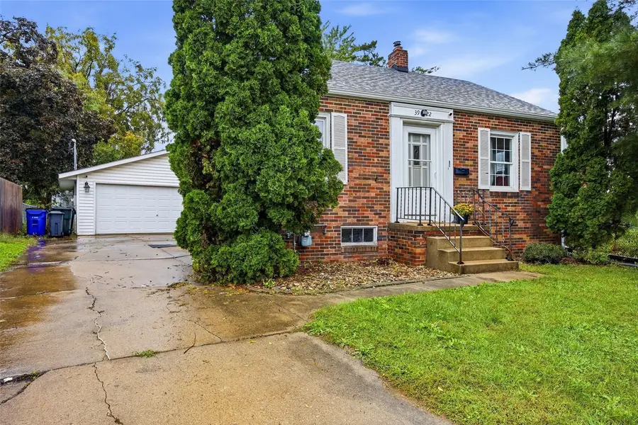 3922 Hart Court Ne, Cedar Rapids, IA 52402 - #2