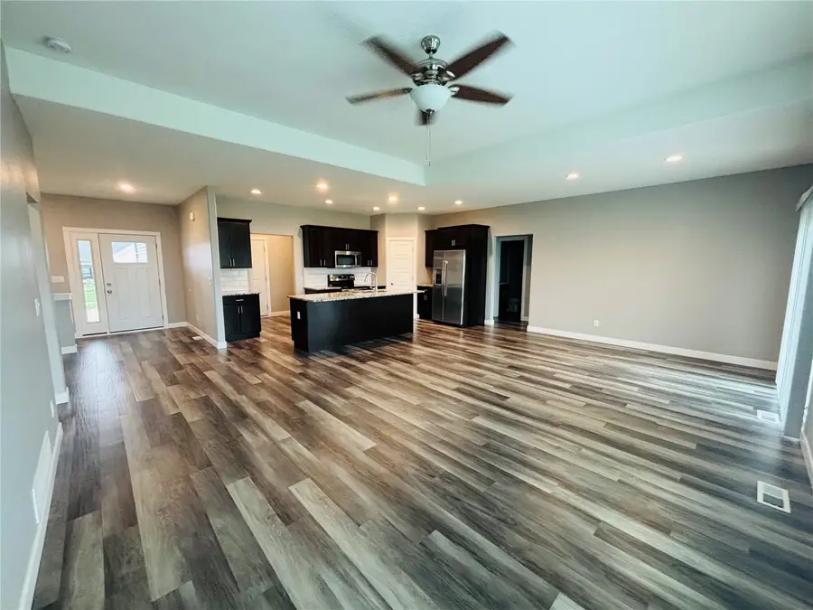 1422 Eagleview Drive, Fairfax, IA 52228 - #2