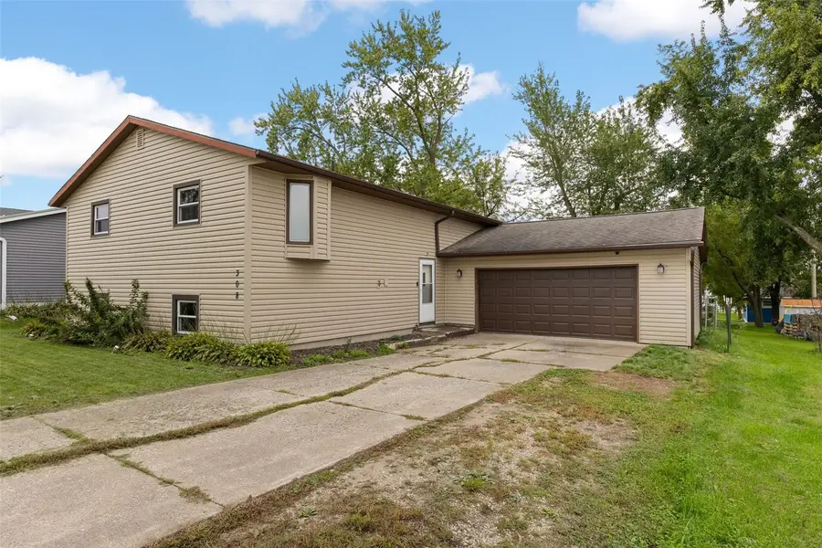 308 NW Cottage Street, Shellsburg, IA 52332 - #2