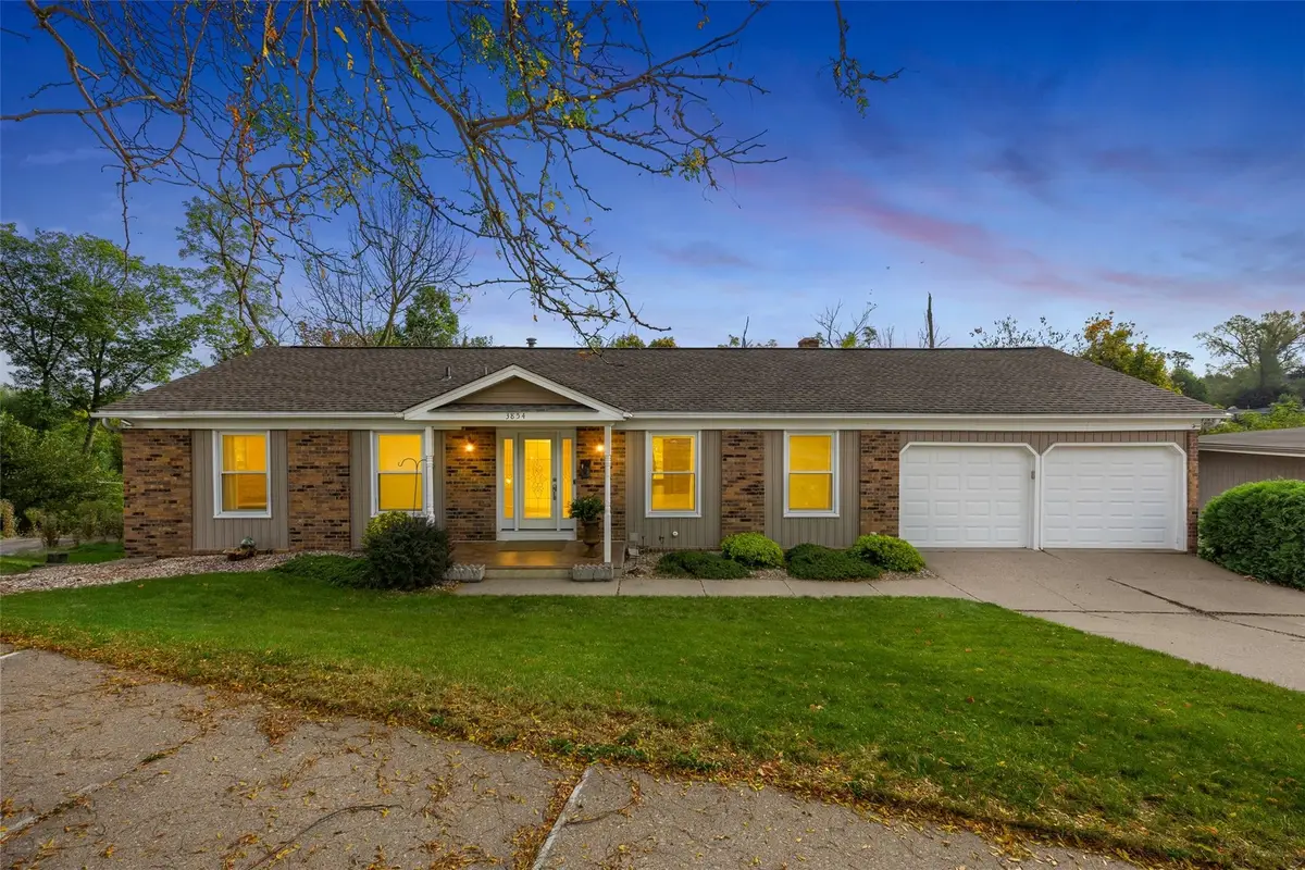 3854 Lost Valley Road Se, Cedar Rapids, IA 52403 - #1