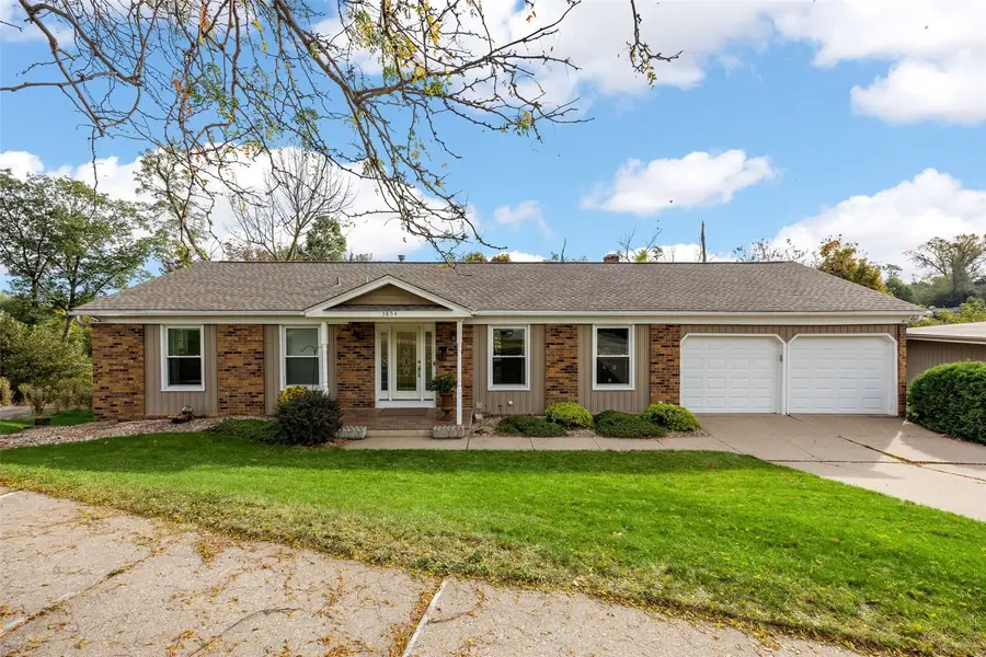 3854 Lost Valley Road Se, Cedar Rapids, IA 52403 - #2