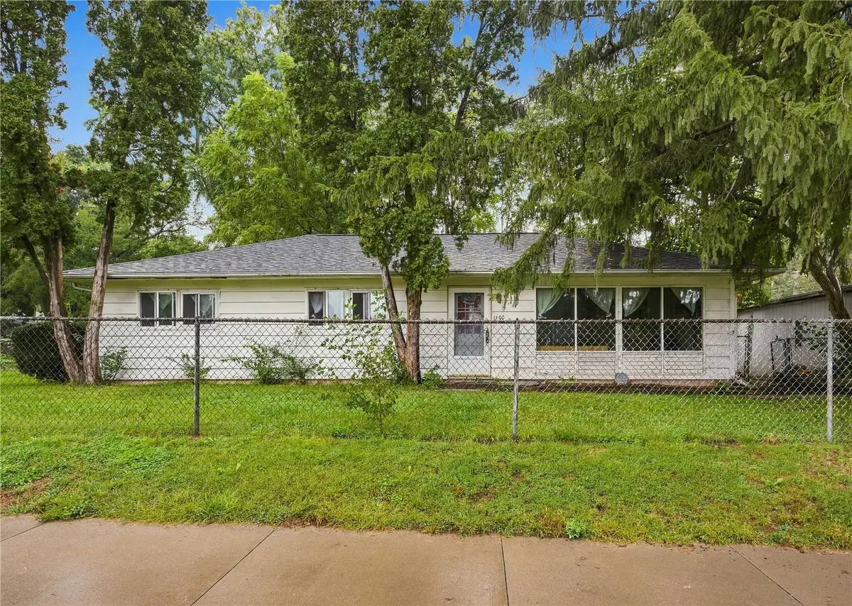 1400 Deforest Avenue, Iowa City, IA 52240 - #1
