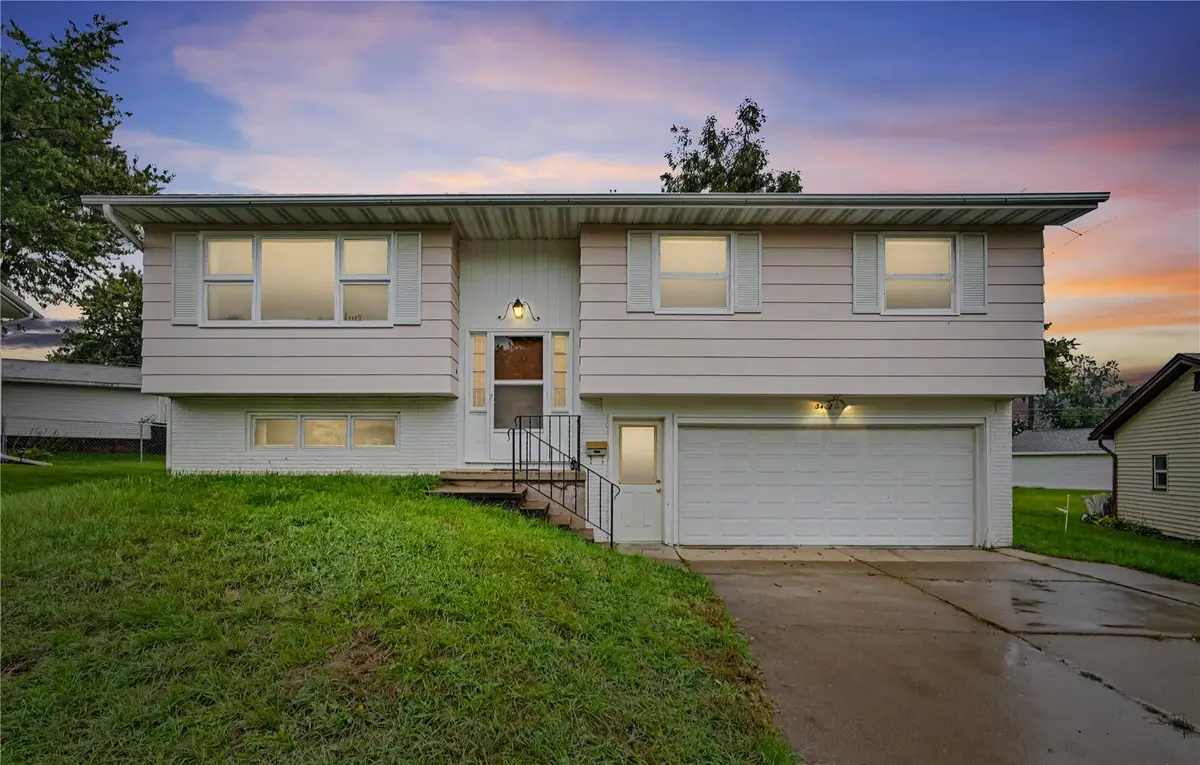 3412 Sheridan Dr Se, Cedar Rapids, IA 52403 - #1
