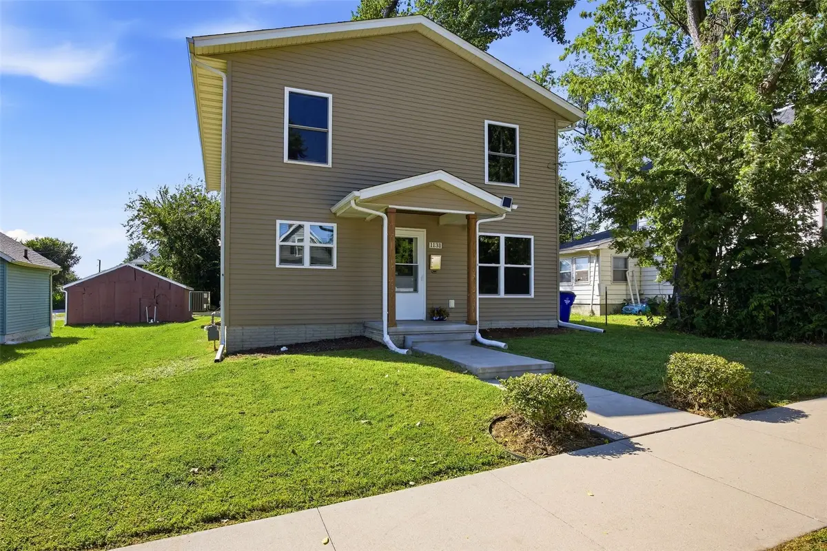 1131 16th Street, Cedar Rapids, IA 52403 - #1