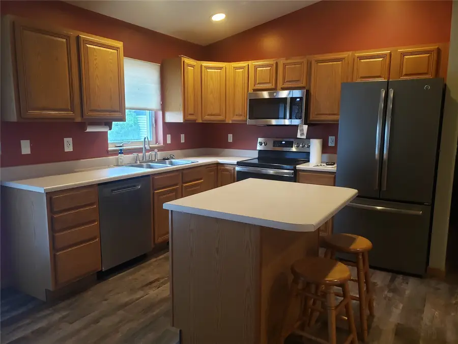 5500 Kacena Avenue, Marion, IA 52302 - #3