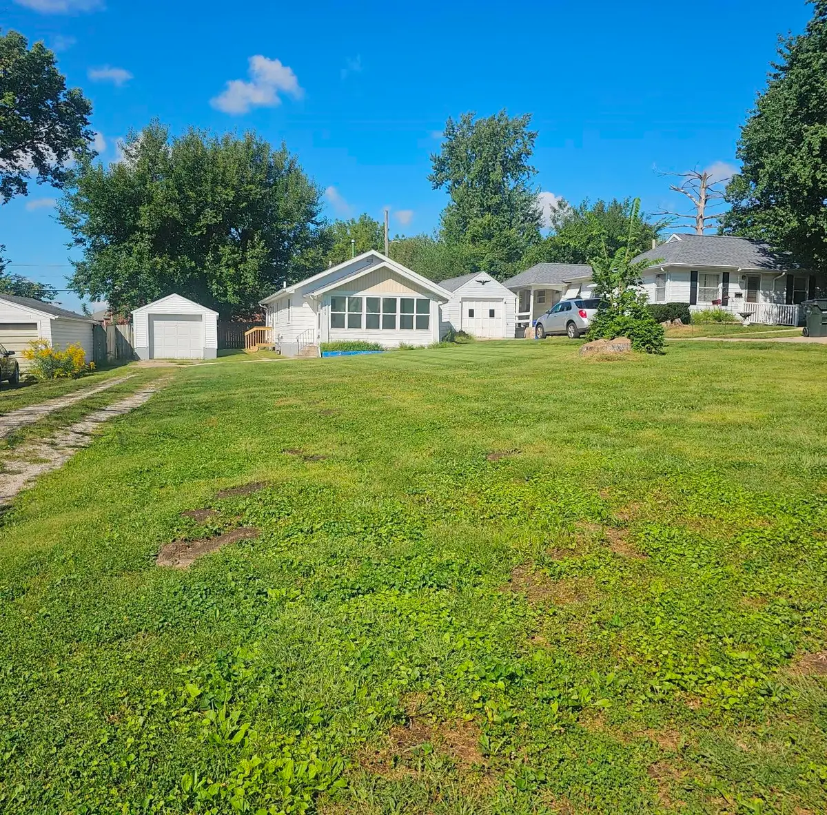 1325 Maplewood Drive Ne, Cedar Rapids, IA 52402 - #1