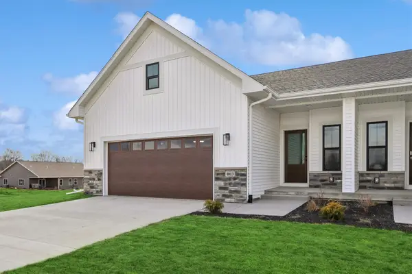 1021 Highland Trail, Solon, IA 52333