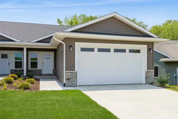 3100 Sunflower Street, Ely, IA 52227
