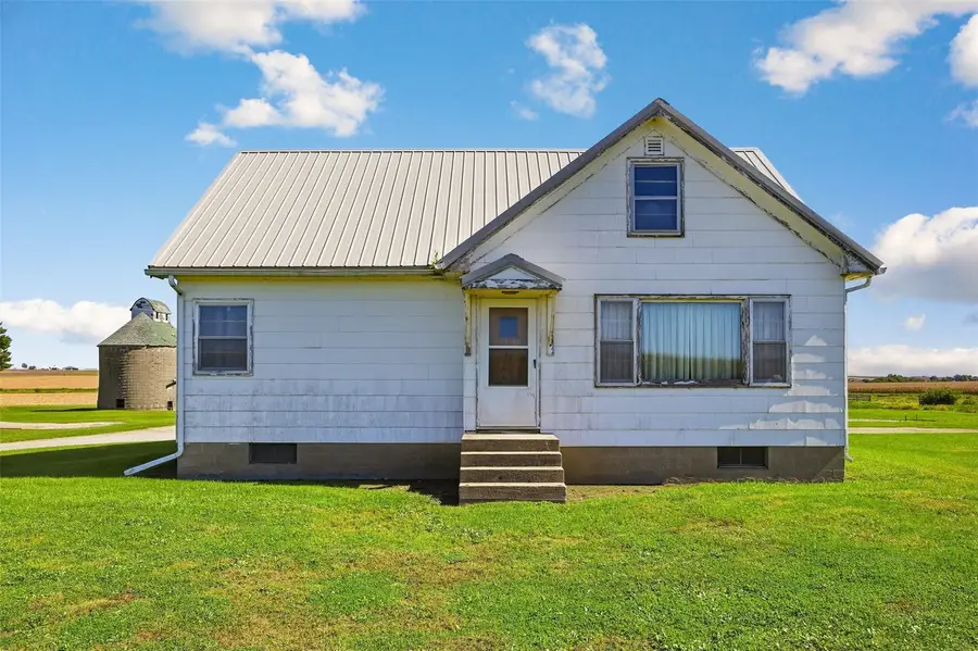 7222 25 Avenue, Eldorado, IA 52346 - #2