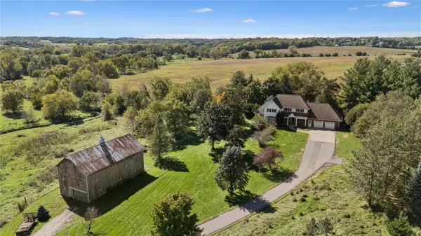 1837 Jordan Creek Road Ne, Solon, IA 52333