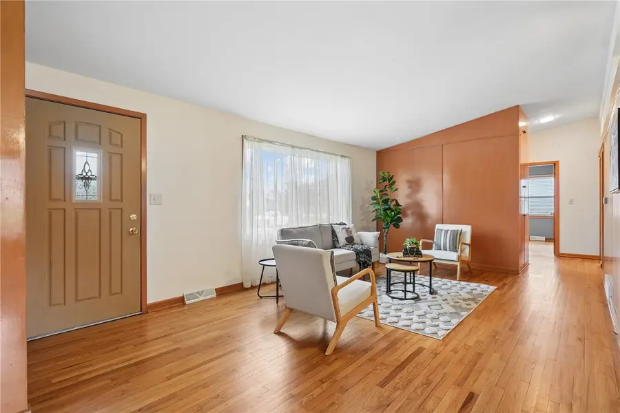 4209 Northwood Drive Ne, Cedar Rapids, IA 52402 - #3