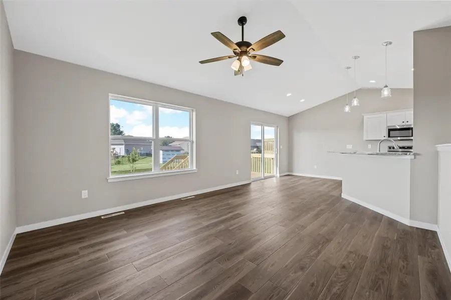 425 Sumac Drive, Palo, IA 52324 - #2
