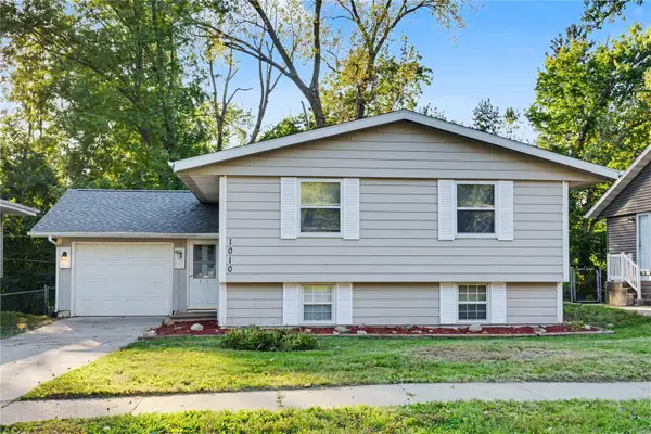 1010 Pawnee Dr Nw, Cedar Rapids, IA 52405