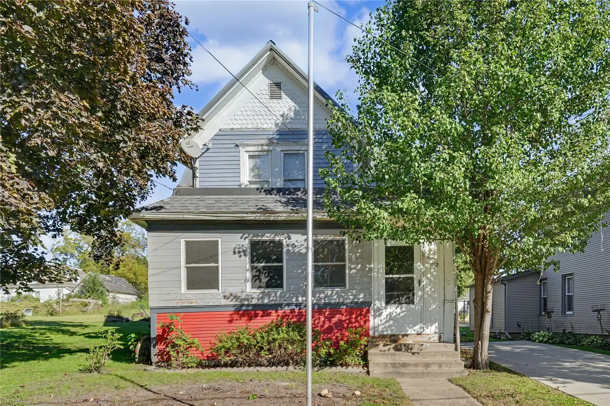 322 1st Ave, Oxford Junction, IA 52323 - #1
