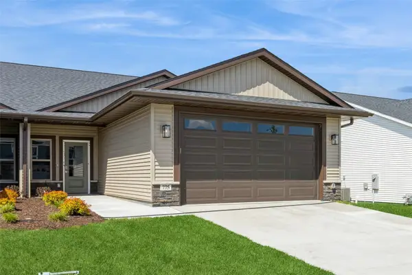 405 Solstice Court, North Liberty, IA 52317